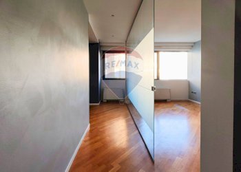 Hall / corridoio - Ufficio Via Edmondo Caccuri
 
7, Bari - foto 13