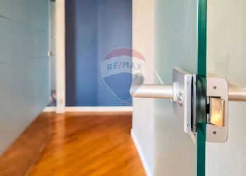 Dettagli - Ufficio Via Edmondo Caccuri
 
7, Bari - foto 18