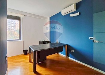 Camera / camera da letto - Ufficio Via Edmondo Caccuri
 
7, Bari - foto 25