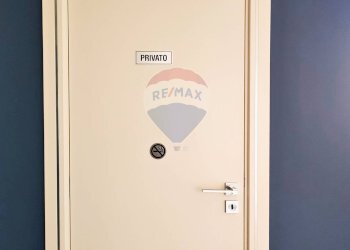 Dettagli - Ufficio Via Edmondo Caccuri
 
7, Bari - foto 32