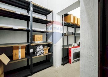 Dispensa di stoccaggio - Ufficio Via Edmondo Caccuri
 
7, Bari - foto 39