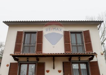 Casa all\'aperto - Independent house VIA I POZZI
 
16, Terranuova Bracciolini - photo 2