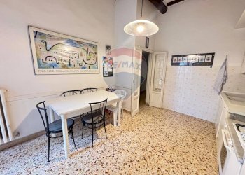 Sala da pranzo - Quadrilocale Località Villini
 
220, Cavriglia - foto 2