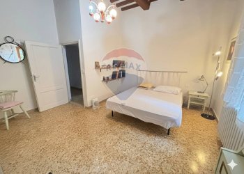 Camera / camera da letto - Quadrilocale Località Villini
 
220, Cavriglia - foto 13