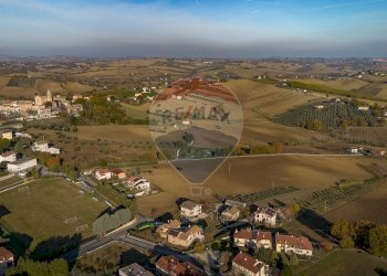 Posizione della mappa - Terreno edificabile VIA FRATELLI KENNEDY
 
66, Barbara - foto 9