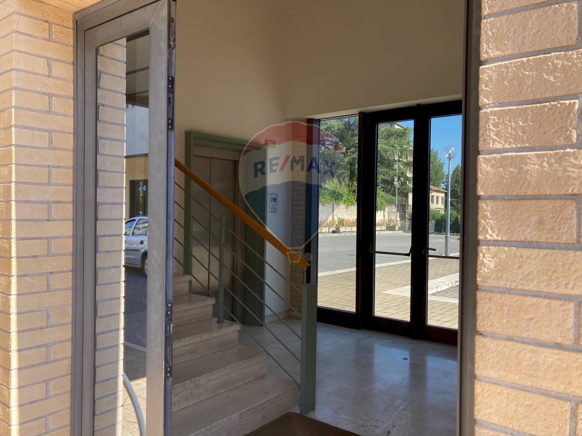 Scale - Office Via  Scipone Lapi
 
4, Città di Castello - photo 2