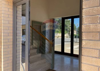 Scale - Ufficio Via  Scipone Lapi
 
4, Città di Castello - foto 2