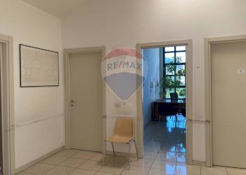 Hall / corridoio - Ufficio Via  Scipone Lapi
 
4, Città di Castello - foto 5