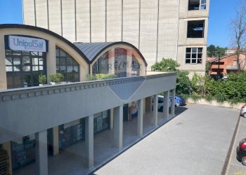 Edificio all\'aperto - Ufficio Via  Scipone Lapi
 
4, Città di Castello - foto 29