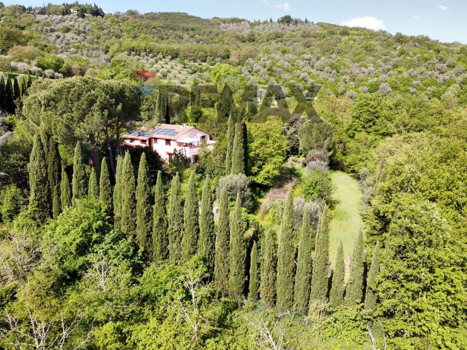 Vista delle montagne - Villa Via Colle Delle Donne
 
17, Magione - photo 1