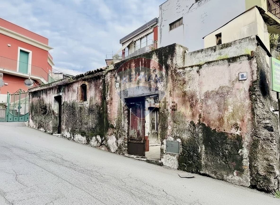 Edificio all\'aperto - Independent house Via Miracoli
 
12, Acireale - photo 1