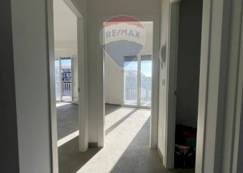 Hall / corridoio - Bilocale Via: Roma, Camporotondo Etneo - foto 3