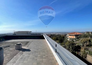 Terrazza - Bilocale Via: Roma, Camporotondo Etneo - foto 17