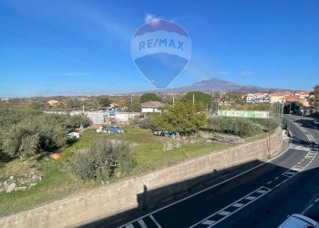 Vista delle montagne - Bilocale Via: Roma, Camporotondo Etneo - foto 19