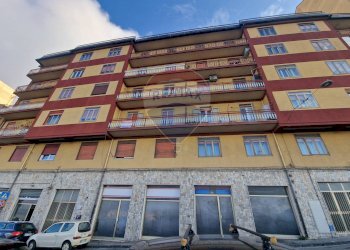 Edificio all\'aperto - Appartamento Corso Sicilia
 
37, Enna - foto 2