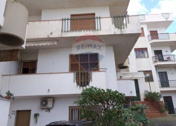 Edificio all\'aperto - Appartamento Via Livorno
 
77, Aci Castello - foto 3