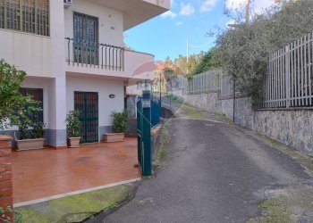 Casa all\'aperto - Appartamento Via Livorno
 
77, Aci Castello - foto 15