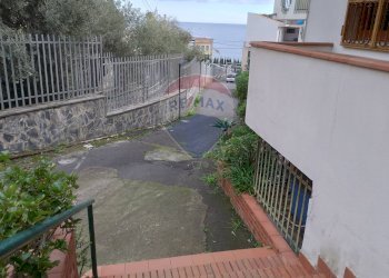 Edificio all\'aperto - Appartamento Via Livorno
 
77, Aci Castello - foto 21