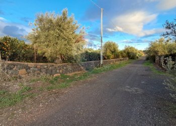 Edificio all\'aperto - Terreno edificabile via giuseppe tomasi di lampedusa
 
S/N, Santa Maria di Licodia - foto 2