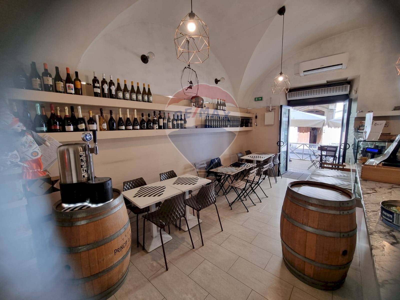 Sala da pranzo - Attività Commerciale Via Pacini
 
34, Catania - foto 2