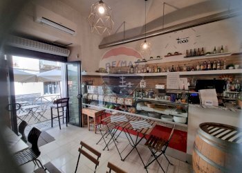 Sala da pranzo - Attività Commerciale Via Pacini
 
34, Catania - foto 3