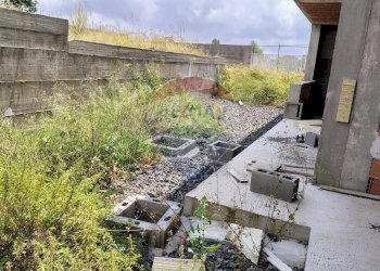 Giardino - Villa Via Arezzo
 
snc, San Giovanni la Punta - foto 22