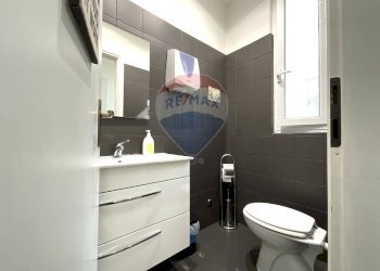 Bagno - Attività Commerciale Arese - foto 10