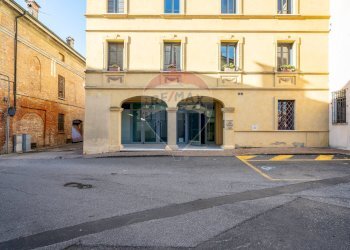 Edificio all\'aperto - Ufficio Via Del Lino
 
36, Casalmaggiore - foto 3