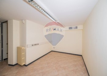 Stanza vuota - Ufficio Via Del Lino
 
36, Casalmaggiore - foto 25