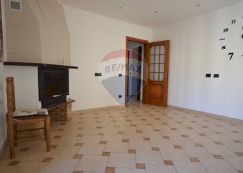 Stanza vuota - Casa indipendente Piazza Balocco
 
7, Cengio - foto 5