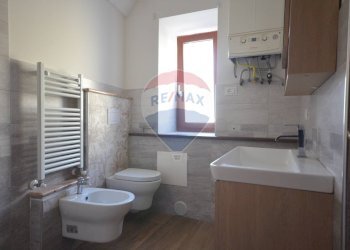 Bagno - Casa indipendente Piazza Balocco
 
7, Cengio - foto 12