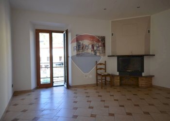 Stanza vuota - Casa indipendente Piazza Balocco
 
7, Cengio - foto 16