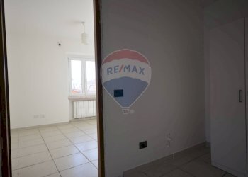 Stanza vuota - Casa indipendente Piazza Balocco
 
7, Cengio - foto 26