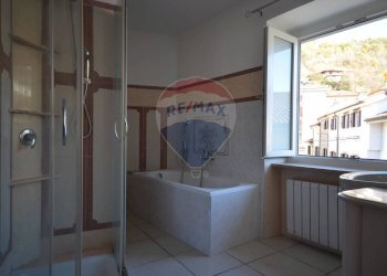 Bagno - Casa indipendente Piazza Balocco
 
7, Cengio - foto 27