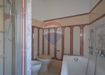 Bagno - Casa indipendente Piazza Balocco
 
7, Cengio - foto 31