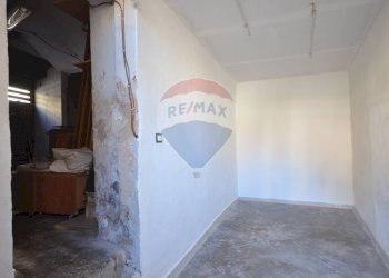 Stanza vuota - Casa indipendente Piazza Balocco
 
7, Cengio - foto 34