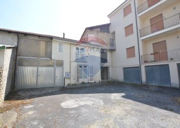 Edificio all\'aperto - Casa semi indipendente Castino - foto 34