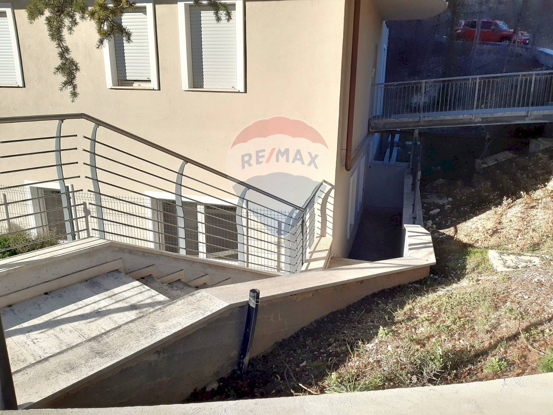 Balcone - Ufficio Via Porta Napoli
 
16, L'Aquila - foto 3