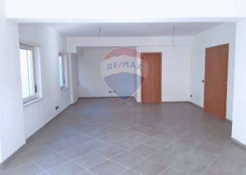 Stanza vuota - Office Via Porta Napoli
16, L'Aquila - photo 8