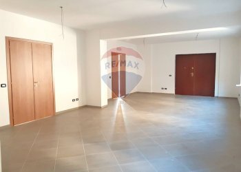 Stanza vuota - Office Via Porta Napoli
16, L'Aquila - photo 12