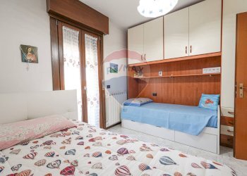 Camera / camera da letto - Quadrilocale Via Dei Pradelli
 
9, Brembate - foto 12