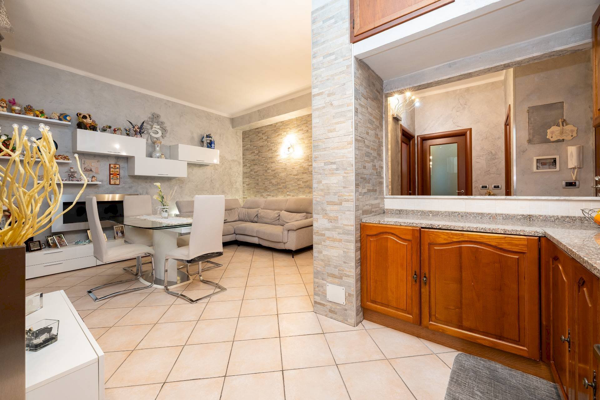 Foto 3 - Trilocale Piazza Allais
 
5, Grugliasco - foto 3