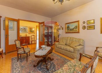 Soggiorno - Appartamento Via Madrid
 
30, Sassari - foto 24