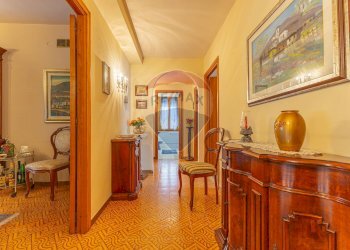 Hall / corridoio - Appartamento Via Madrid
 
30, Sassari - foto 32