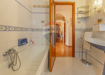 Bagno - Appartamento Via Madrid
 
30, Sassari - foto 47