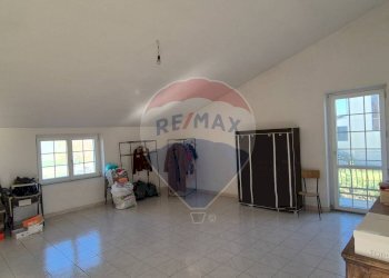 Soggiorno - Locale Commerciale Flumeri - foto 3