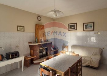 Soggiorno - Locale Commerciale Flumeri - foto 4