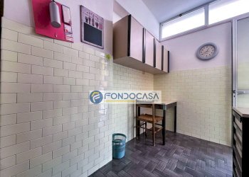 cucina abitabile - Trilocale galleria leonardo da vinci, Massa - foto 10