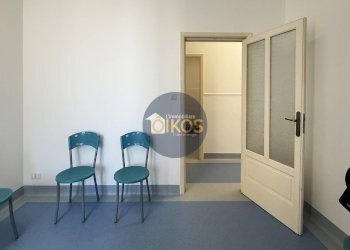 Foto 4 - Quadrilocale Via Tobruk
 
2, Fasano - foto 4