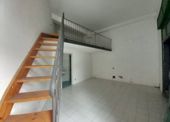 Foto 6 - Locale Commerciale VIA TURATI
 
1, Ozieri - foto 6